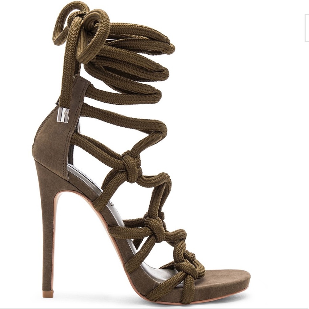 NWTIB Steve Madden Dream Nubuck Ankle Tie Sandals